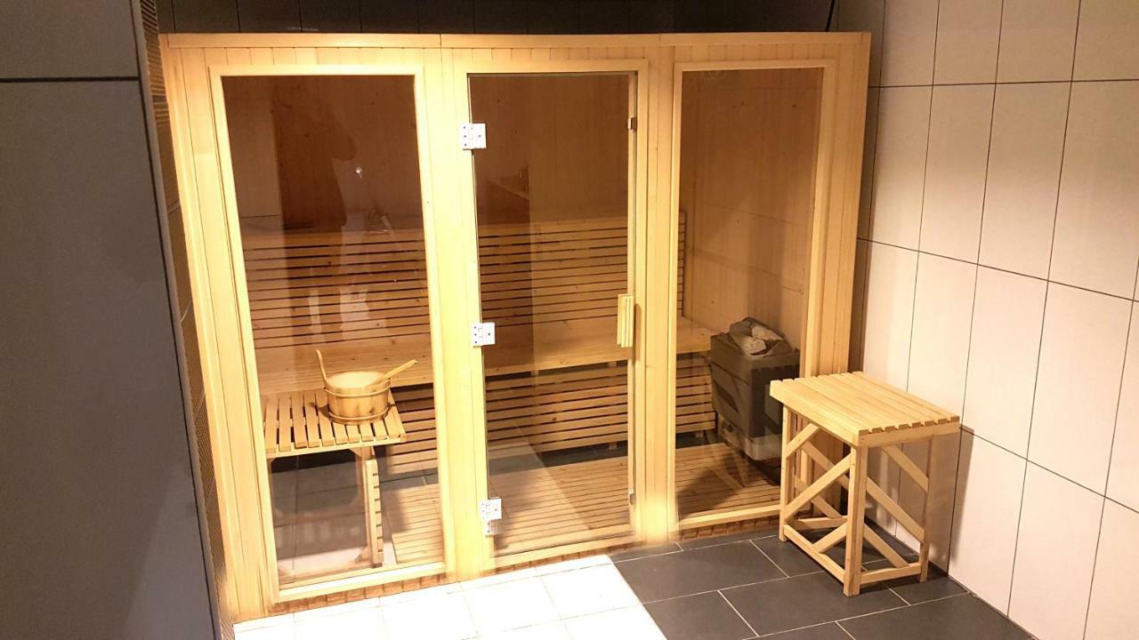 Luxus Familienvilla Mit Jacuzzi & Sauna Tzummarum 外观 照片